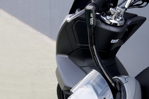 Suzuki  BURGMAN / Exec 125/200 '07> '14> Antirrobo Urban Practic mp