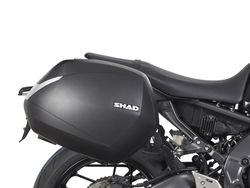 Soportes laterales shad yamaha mt09 '21>