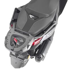 Adaptador  parrilla para baúl Y. X-Max 125/300 23>