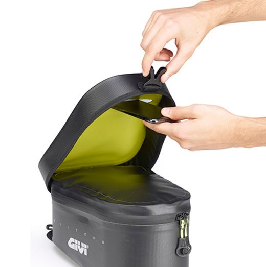 Bolsa deposito impermeable negra, 6 lts, interior amarillo. Givi grt716