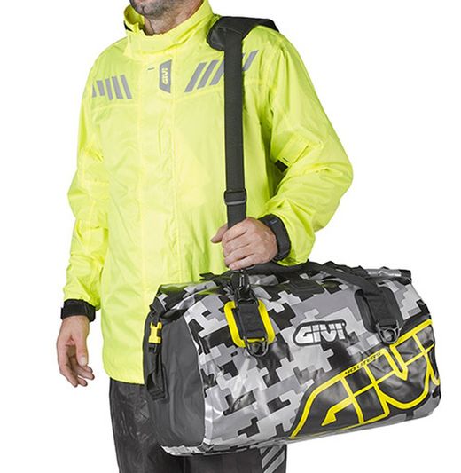 Bolsa sill??n impermeable de 40 ltr. camuflaje gris y amarillo.Givi Ea115cm