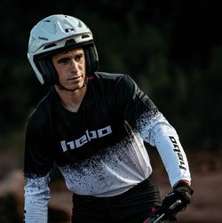 Casco Hebo Zone PRO Blanco/Rojo/Azul.