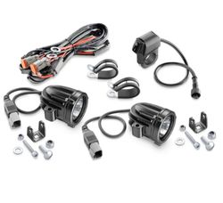 Faros de luminosidad intensa y uniforme. Interphone