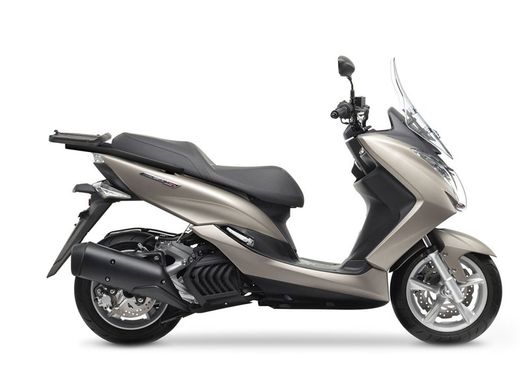 Soporte maleta y. Majesty 125 s '14