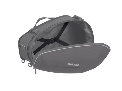 Juego de alforjas expandibles shad e48. 46 a 58 litros