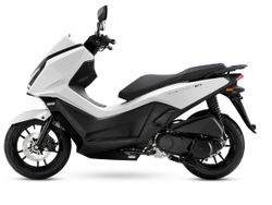 Kymco Sky Town 125 E5+