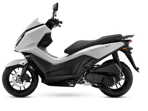 Kymco Sky Town 125 E5+