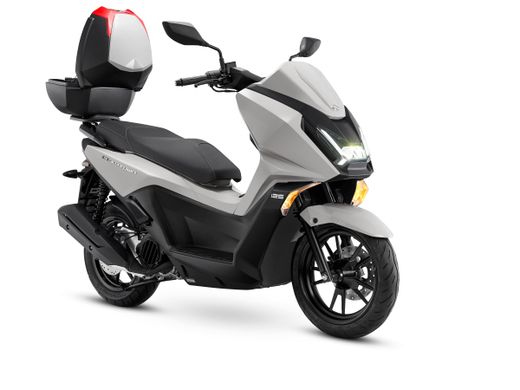 Kymco Sky Town 125 E5+