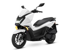 Kymco Sky Town 125 E5+