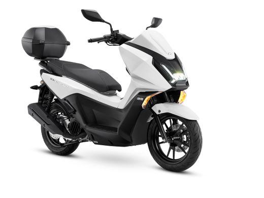 Kymco Sky Town 125 E5+