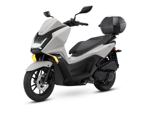 Kymco Sky Town 125 E5+