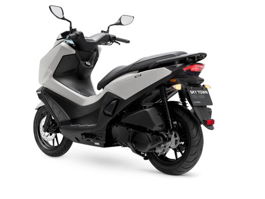 Kymco Sky Town 125 E5+