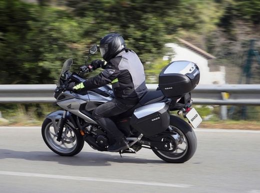 Maleta shad sh40 amb tapa carboni