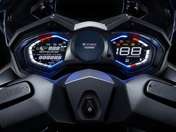 Kymco AK550 Premium E5