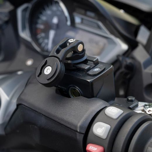 Soporte de teléfono para depósito de liquido de freno