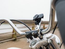 Soporte teléfono para manillar QUAD LOCK Pro Chrome