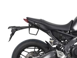 YAMAHA MT09 /SP '21 Fijación  bolsas laterales