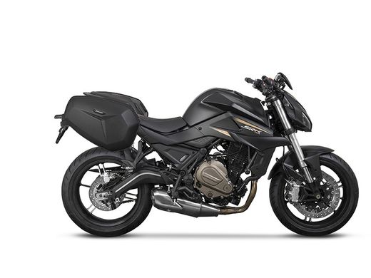 Fijación alforja para QJMOTOR SRK 700 '22>