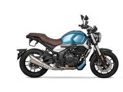 Fijación bolsas laterales VOGE 500 AC '22