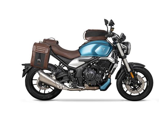 Fijación bolsas laterales VOGE 500 AC '22