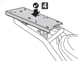 VOGE 300 DS 21> Fijaciones maleta superior